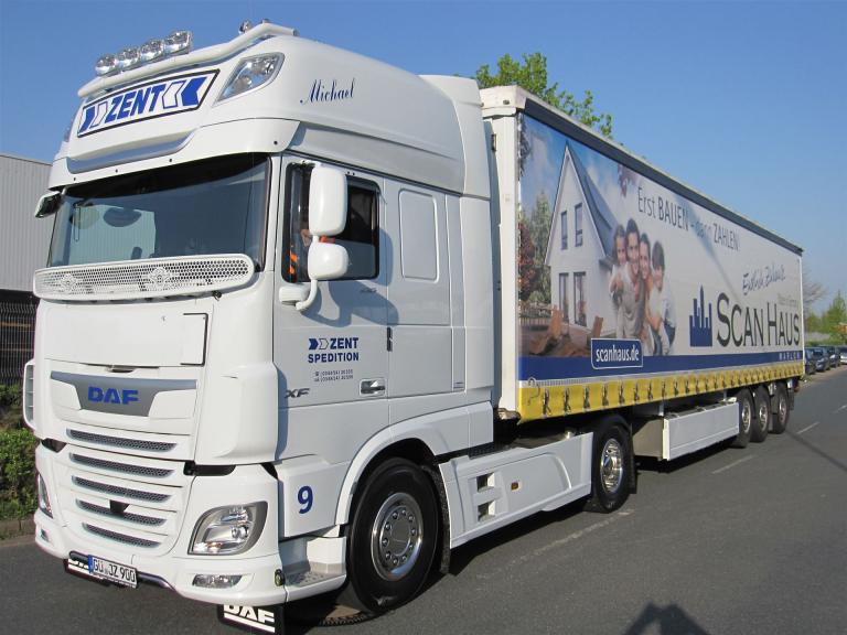 Zent Lkw mit Scanhaus Auflieger